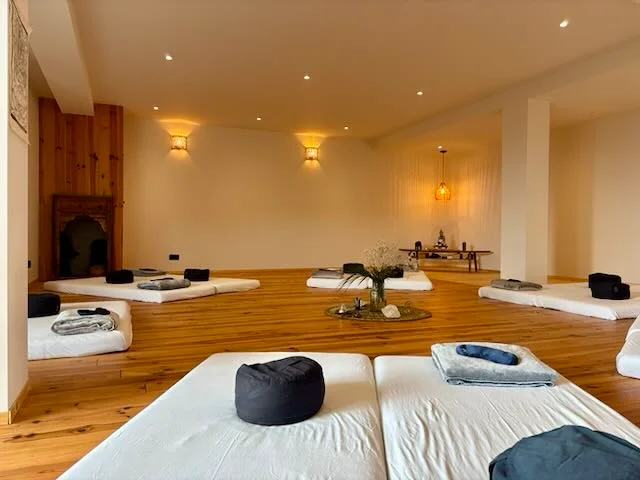 The temple space at Rose Mountain - wide view of the practice room